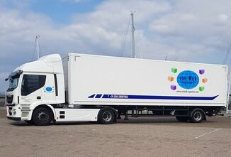 Vrachtwagen met City-trailer tot 15.500 kg(met laadklep)